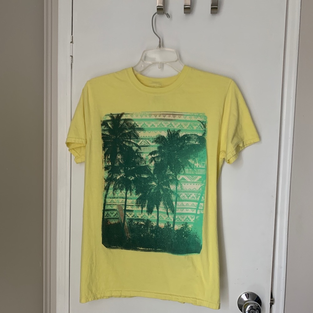 Medium Shirt - Beachy style